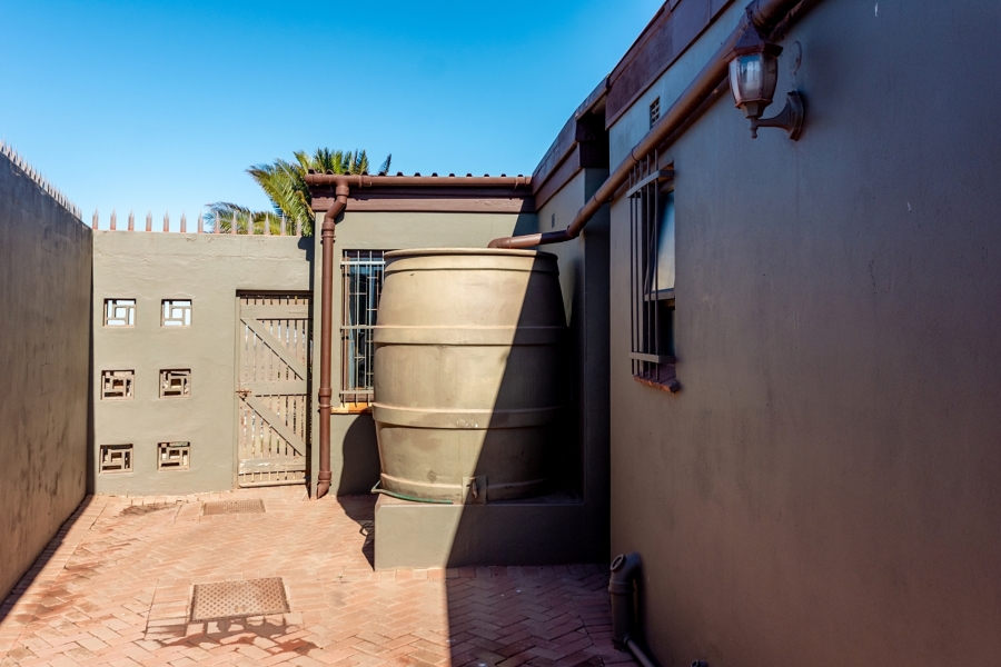 4 Bedroom Property for Sale in Vredenburg Western Cape